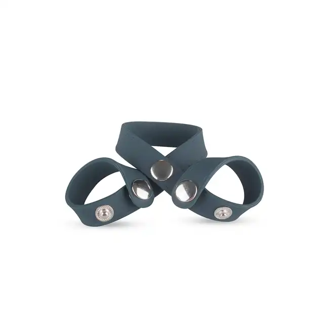 Boners - 8-style Ball Splitter. Świetny regulowany ring erekcyjny z solidnego, przyjemnego w dotyku materiału. 