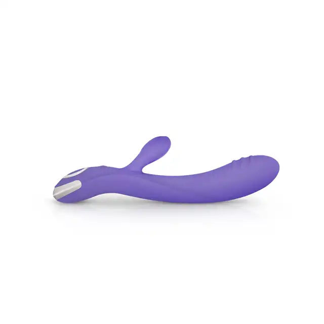 Good Vibes Only - Fane Rabbit Vibrator. Specjalne zakrzywienie wspomagające satysfakcjonującą stymulację!