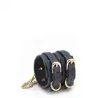 Bondage Couture - Ankle Cuff Blue. Eleganckie kajdanki na kostki z syntetycznego materiału przypominającego skórę. Nie zawiera niklu!