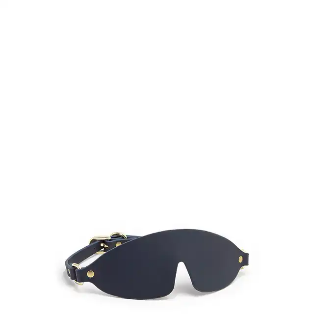 Bondage Couture - Blind Fold Blue. Elegancka skóropodobna opaska na oczy. Idealnie dopasowana do głowy. Mega sale!