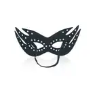 Toyz 4 Lovers - Face Mask. Czarna maska podkreślająca kształt twarzy i oczy. Ćwieki dodają drapieżności miękkiej i wygodnej skórze.