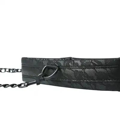 Sportsheets - Lace Collar and Leash. Elegancka obroża i smycz z koronkowym motywem. Solidne wykonanie, niepowtarzalny wzór.