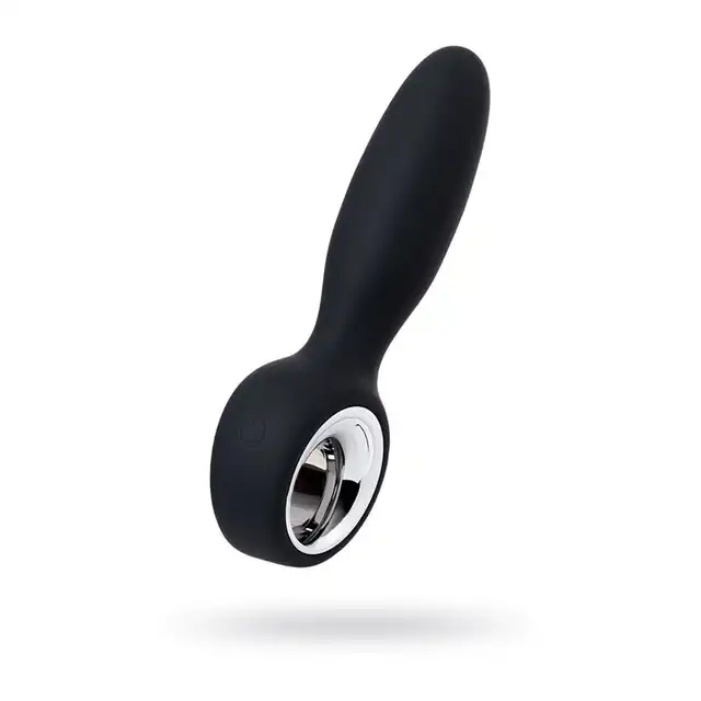Pleasure - Black Night Edition Sagitta. Wibrujący plug z super wygodnym uchwytem. Aksamitnie głaski silikon. 