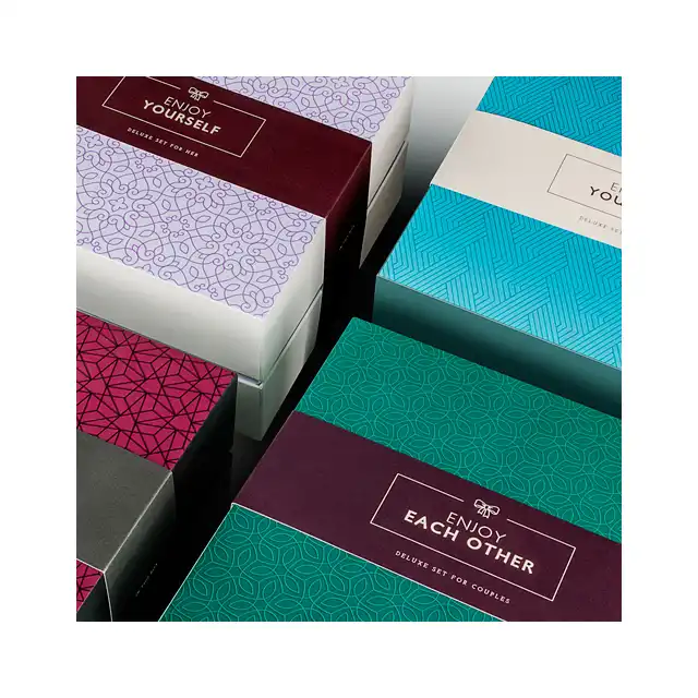 LoveBoxxx - Romantic Couples Box. Wielki luksusowy zestaw zabawek dla niej i dla niego. Wibrator, cockring, jajeczko wibrujące i wiele więcej! Mega Sale!