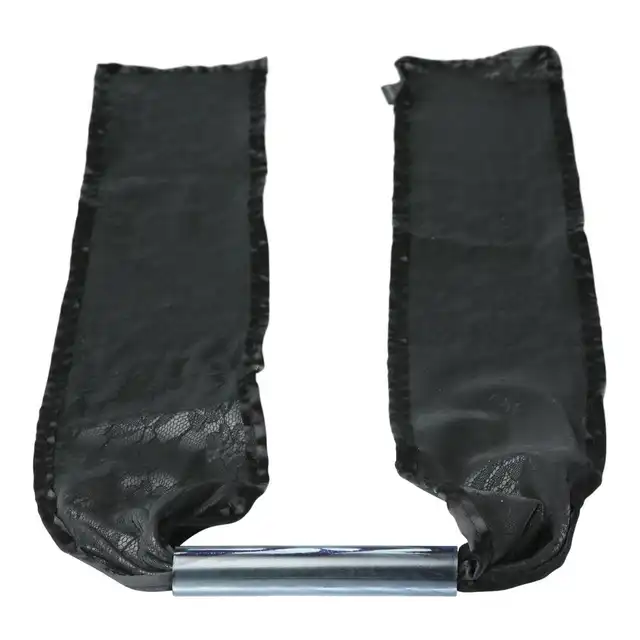 Sportsheets - Lace Tied Bit Gag. Wiązany gag z wegańskiego materiału pokrytego koronką. Delikatne i przyjemne wyciszenie.