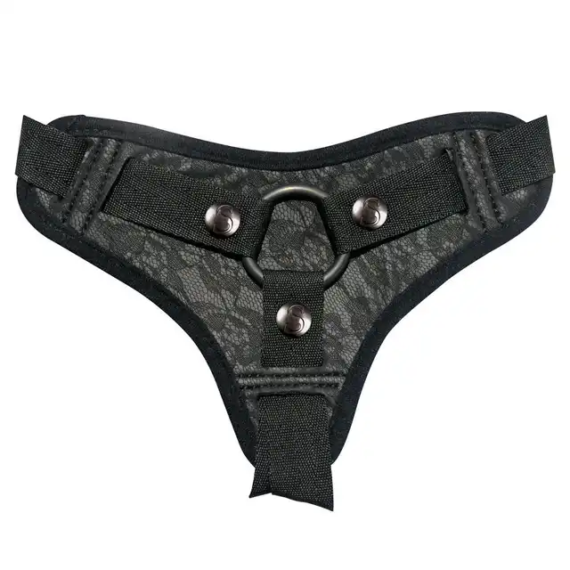 Sportsheets - Sincerely Strap On. Niesamowity, luksusowy koronkowy strap on. Solidny i wytrzymały. 