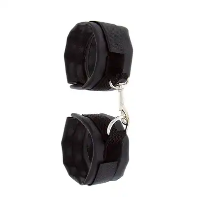 Guilty Pleasure - Begginer Wrists Restraints. Miękkie, puszyste kajdanki na kostki. 