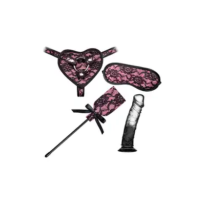 Guilty Pleasure - Kit Set Smokey Pink. Zestaw strap on, dildo, opaska na oczy i packa. Idealny prezent dla miłośników BDSM.