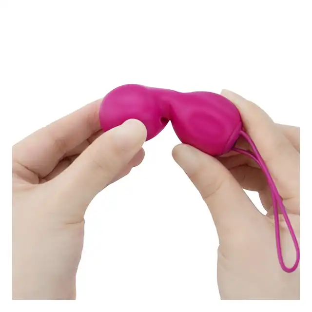 Nomi Tang - Intimate Kegel Set Plus Violet. Luksusowe kulki do treningu mięśni Kegla. Zwiększ siłę mięśni i wystrzel swoje życie erotyczne na najwyższy poziom!