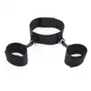 Toyz 4 Lovers - Cuffs with Collar. Regulowana miękka obroża, którą można spiąć z kajdankami w zestawie!