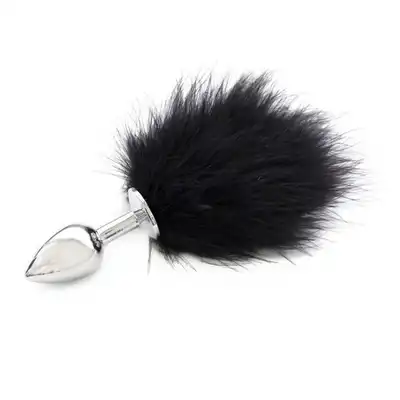 Toyz 4 Lovers - Pony Tail Anal Plug. Wtyczka analna z czarnym futerkiem. 7 cm długości i 2,5 cm szerokości. 
