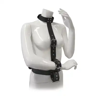 Blaze - Restraint Body Harness with Collar. Uprząż krępująca ciało z ekologicznej skóry. Solidne, bezpieczne dla ciała. 