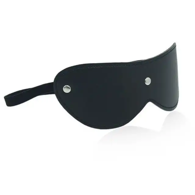 Toyz 4 Lovers - Blindfold Mask. Czarna maska z ekoskóry. Idealne dopasowanie do twarzy! Mega sale!