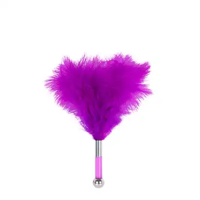 Guilty Pleasure - Purple Tickler. Gęste fioletowe piórko do głaskania i drażnienia partnera. 