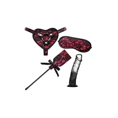 Guilty Pleasure - Kit Set Burgundy. Zestaw strap on, dildo, opaska na oczy i packa. Idealny prezent dla miłośników BDSM.