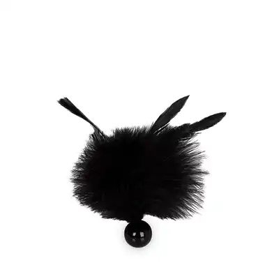Guilty Pleasure - Black Feather Tickler. Gęste czarne piórko do głaskania i drażnienia partnera. Okrągły uchwyt.
