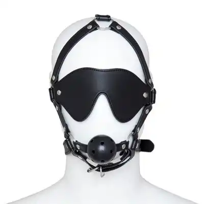Toyz 4 Lovers - Face Harness. Uprząż na twarz - opaska na oczy i knebel w jednym. Ekoskóra, miękki materiał bezpieczny dla ciała i wygodny. 