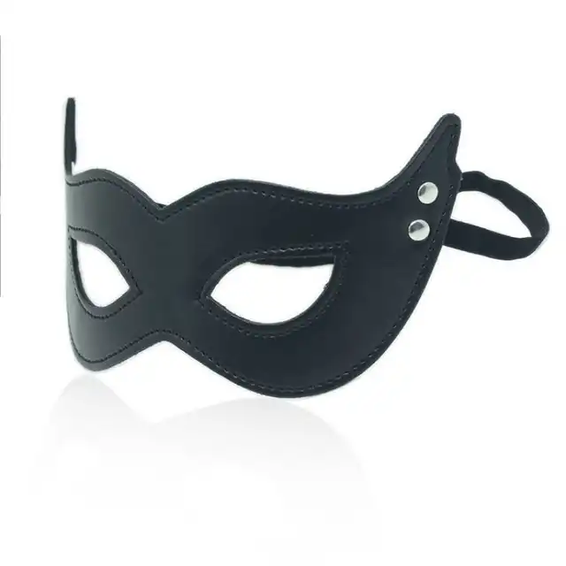 Toyz 4 Lovers - Mistery Face Mask. Czarna maska z ćwiekami. Wygodny materiał, dopasowuje się do twarzy. Mega Sale!