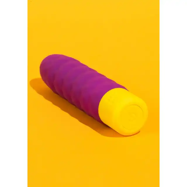 ROMP - Beat. Mini wibrator. 4 tryby silnych wibracji, 6 prędkości, wodoodporność, aksamitny silikon. 15 cm, kompaktowy rozmiar. 
