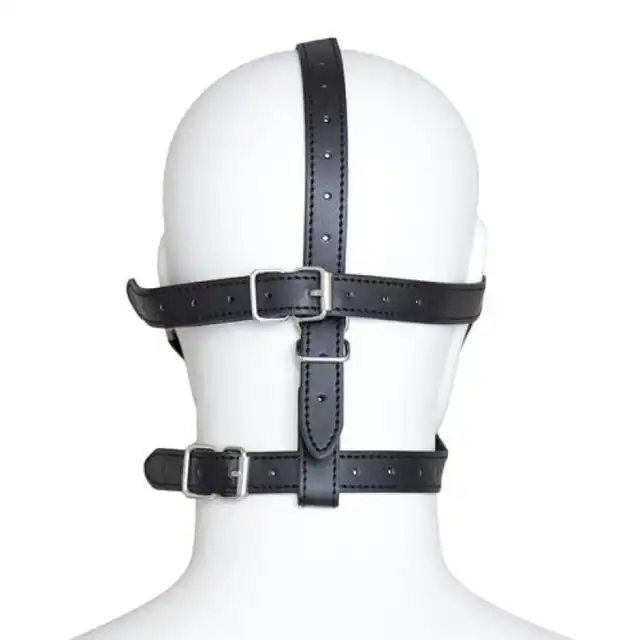 Toyz 4 Lovers - Face Harness. Uprząż na twarz - opaska na oczy i knebel w jednym. Ekoskóra, miękki materiał bezpieczny dla ciała i wygodny. 