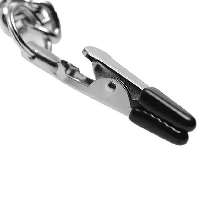 Master Series - Clit Clamp Set. Klamerki na sutki i waginę z długim łańcuchem. Piękna biżuteria na całe ciało. 
