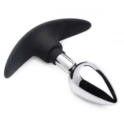 Master Series - Dark Invader Small. Niesamowita wtyczka analna 8,9 cm z silikonową podstawą dla bezpieczeństwa. 