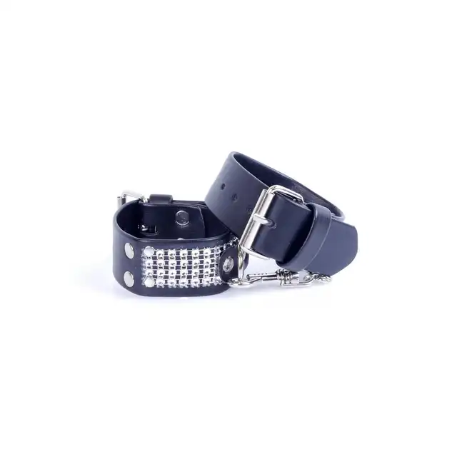 Fetish Boss Series - Handcuffs with cristals 3 cm. Kajdanki z kryształami, regulowane mankiety do 22 cm. 