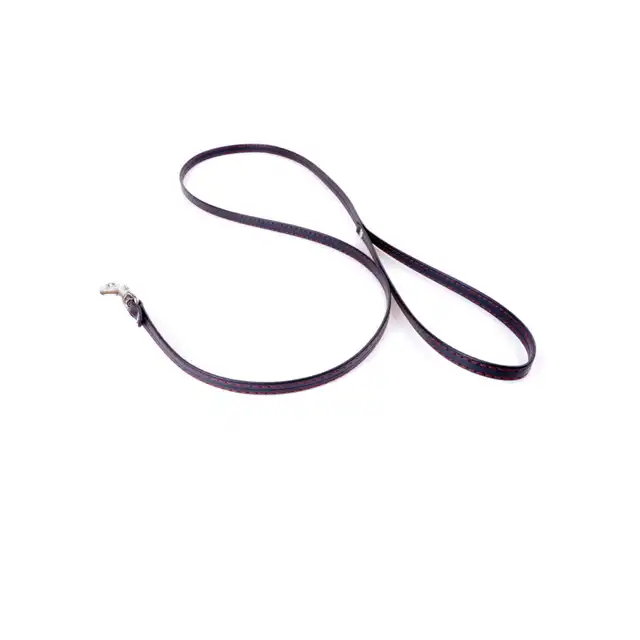 Fetish Boss Series - Leash Red Line. Smycz czarna z czerwoną nicią. Kompatybilna z wszystkimi obrożami. 115 cm.