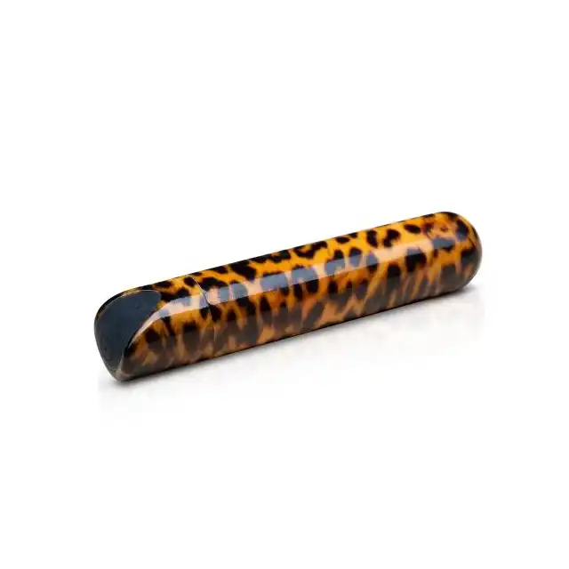 Panthra - Nayo Bullet Vibrator. Niesamowity, wodoodporny mini wibrator w zwierzęcym wzorze. Designerska torebka w zestawie!