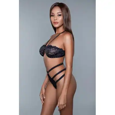 BeWicked - Thana 2 part Bra set with Studs. Ultra seksowny komplet, zmysłowe harnesy ze złotymi błyskotkami. Rozmiar M. 