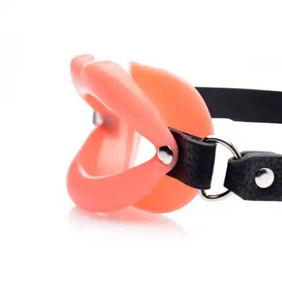 Master Series - Sissy Mouth Gag - Knebel rozwierający usta. Idealny do seksu oralnego!