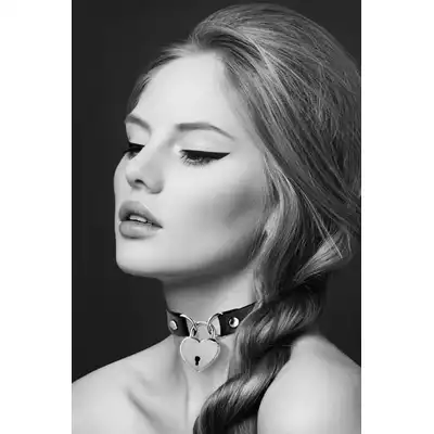 Bijoux Pour Toi - Choker with Padlock. Obroża ozdobna na szyję zapinana na ozdobną kłódkę w kształcie serca, biżuteria BDSM. 