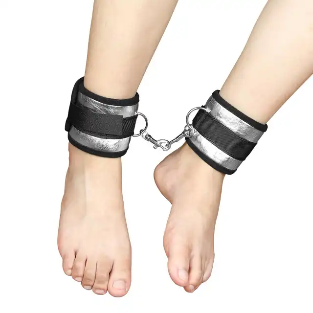 LoveToy - Bed Restraints. Kajdanki na nogi i ręce. Miękkie, regulowane i bezpieczne dla ciała. 