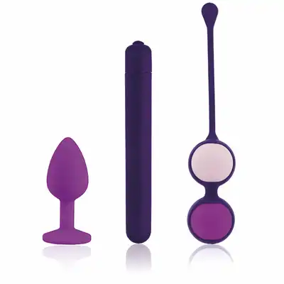 RIANNE'S - First Vibe Kit. Zestaw konieczny dla każdej kobiety. Eleganckie, wysokiej jakości zabawki. Kulki, wibrator i plug w rozmiarze S. 