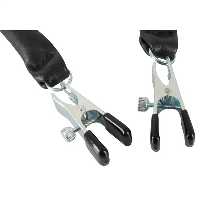 ZADO - Nipple Clamps. Zaciski na sutki z paskami skórzanymi i metalowymi pierścieniami.
