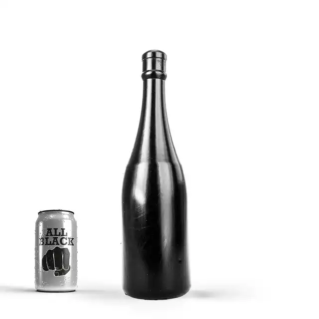 All Black - Champagne Bottle Medium. 34,5 x 9 cm. Silikonowe dildo w kształcie butelki. 