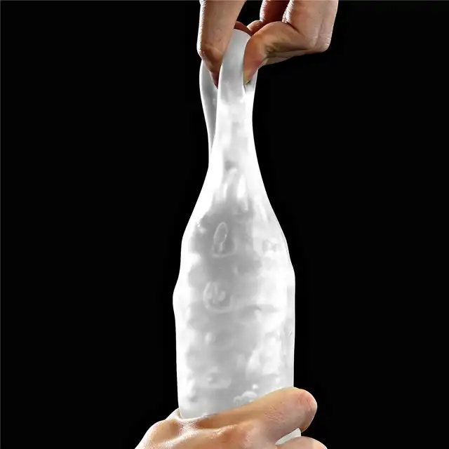 LoveToy - Giant Egg. Masturbator męski, super elastyczny i dyskretny. Wydłuż stosunek ćwicząc na tym masturbatorze!