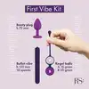 RIANNE'S - First Vibe Kit. Zestaw konieczny dla każdej kobiety. Eleganckie, wysokiej jakości zabawki. Kulki, wibrator i plug w rozmiarze S. 