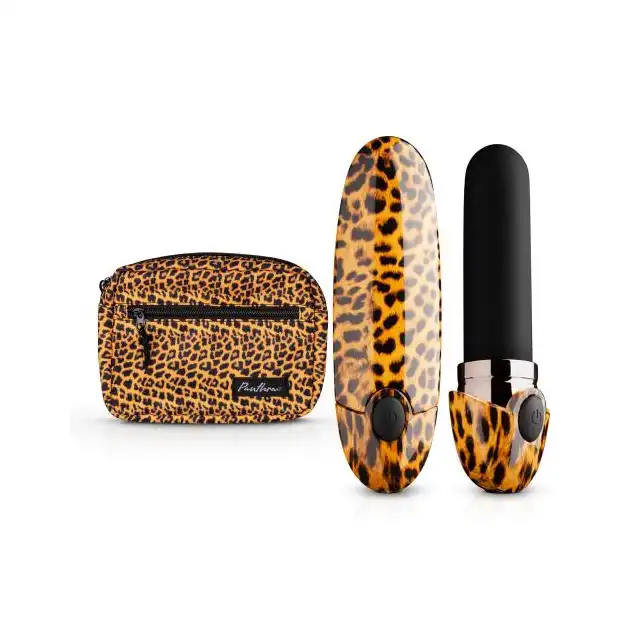 Panthra - Asha Lipstick Vibrator. Mni wibrator w kształcie szminki. Panterkowy wzór i elegancka torebka w komplecie. 