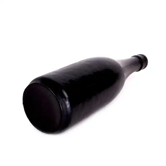 All Black - Champagne Bottle Medium. 34,5 x 9 cm. Silikonowe dildo w kształcie butelki. 
