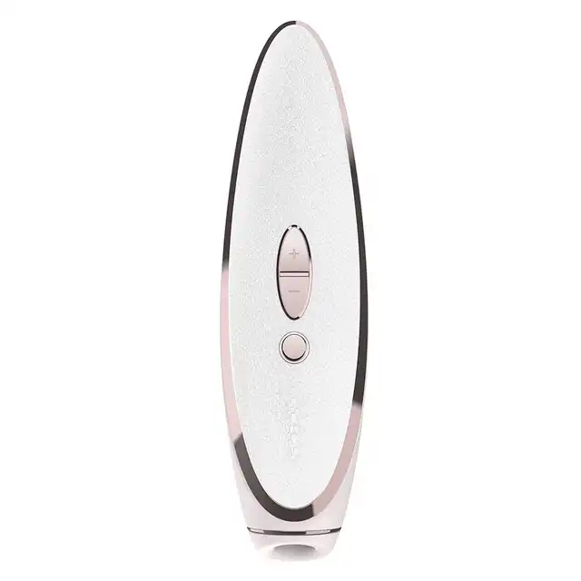 Satisfyer - Luxury Prêt-à-Porter. Stymulator łechtaczki o niesamowitym wyglądzie 