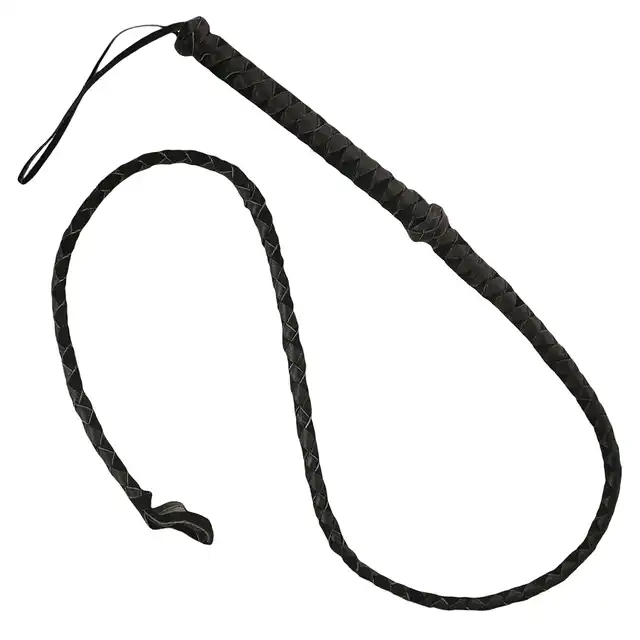 Fetish Boss Series - Whip Black. Czarny pleciony bat 160 cm długości