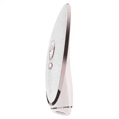 Satisfyer - Luxury Prêt-à-Porter. Stymulator łechtaczki o niesamowitym wyglądzie 