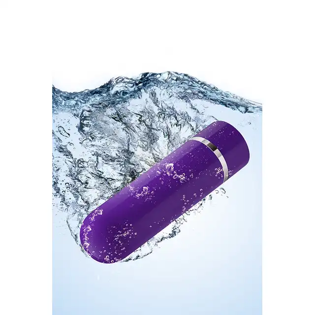 Blush - Aria Vitality Bullet Kit USB. Niesamowity 5-częściowy zestaw! Mini wibrator z nakładkami i pilotem