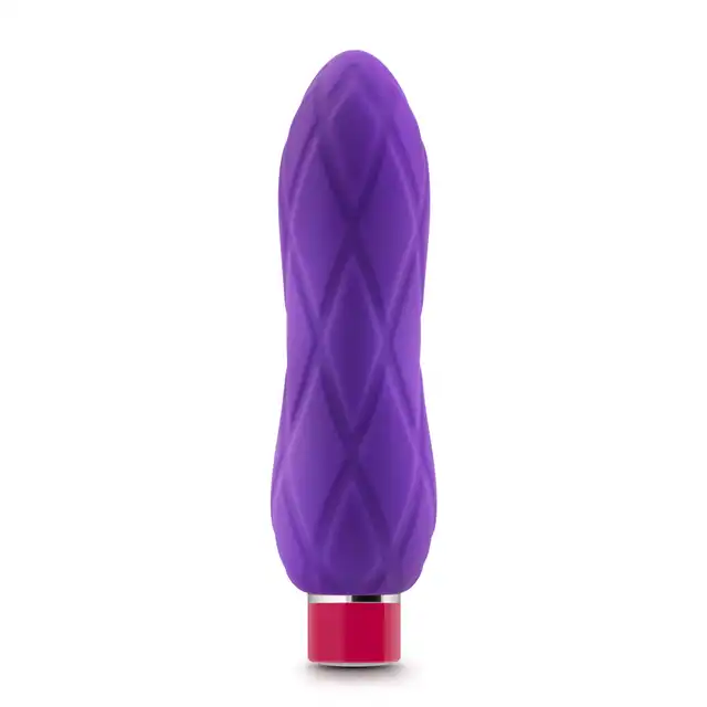 Blush - Aria Crystal Plum USB. Fioletowy niewielki wibrator z silnymi wibracjami. USB