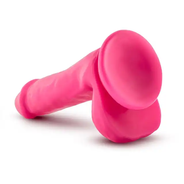 Blush - Neo Density Cock With Balls Pink. Bardzo miękkie silikonowe dildo z mocną przyssawką 15 cm 