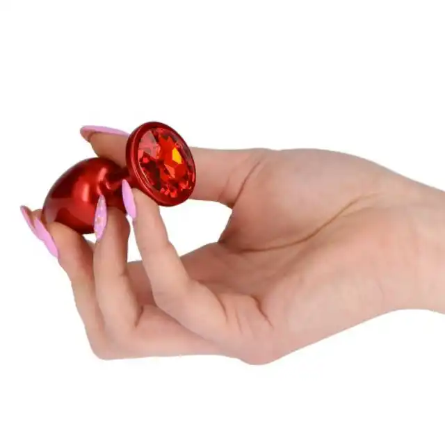 Toyz 4 Lovers - Plug Deep Red. Piękny metalowy czerwony korek analny z kolekcji Fetish Art.