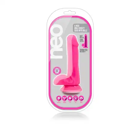 Blush - Neo Density Cock With Balls Pink. Bardzo miękkie silikonowe dildo z mocną przyssawką 15 cm 