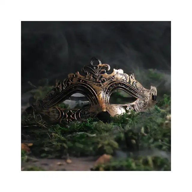 Concorde - Masque Hamlet Copper. Szykowna i tajemnicza maska dla niegrzecznego libertyna. 