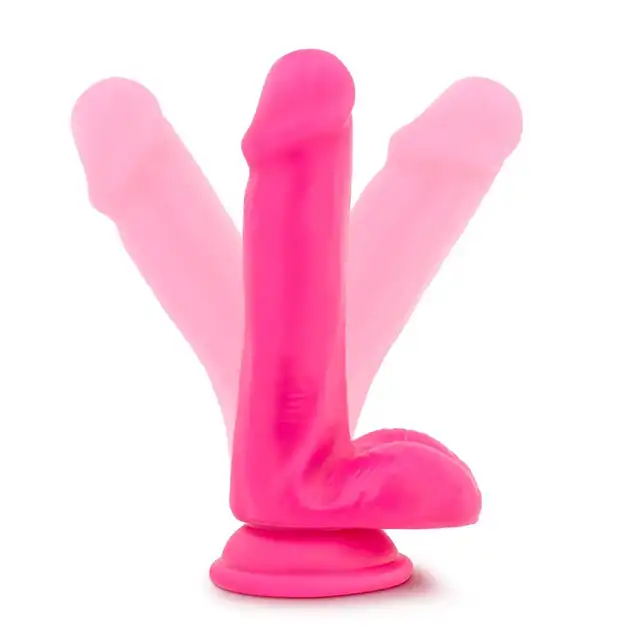 Blush - Neo Density Cock With Balls Pink. Bardzo miękkie silikonowe dildo z mocną przyssawką 15 cm 